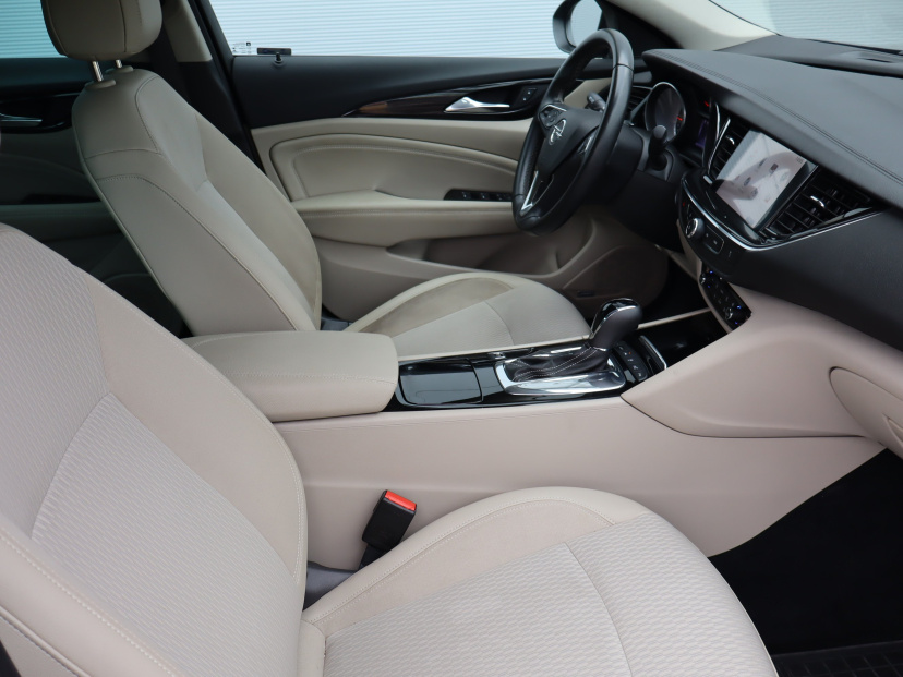 Opel Insignia, 2017