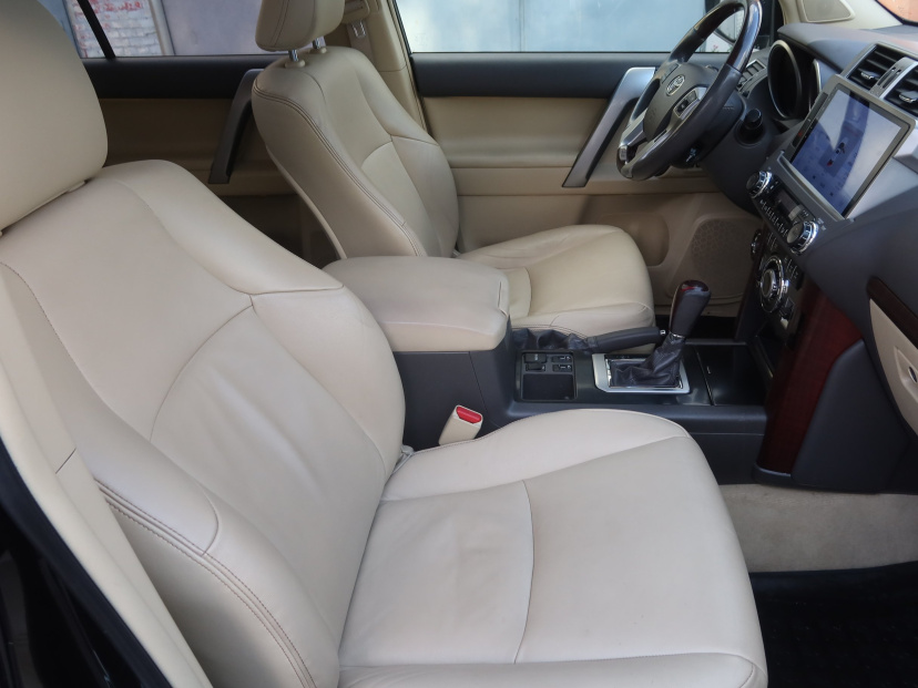 Toyota Land Cruiser, 2014
