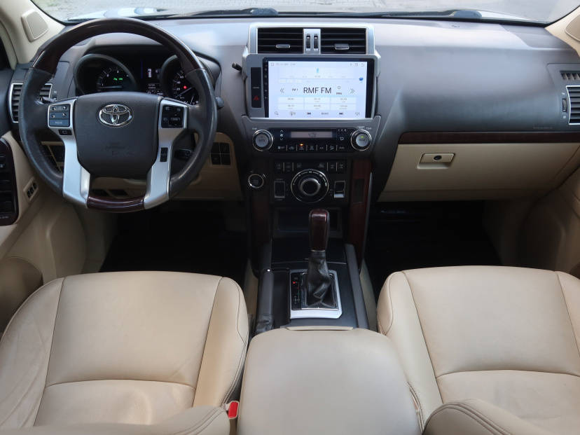 Toyota Land Cruiser, 2014
