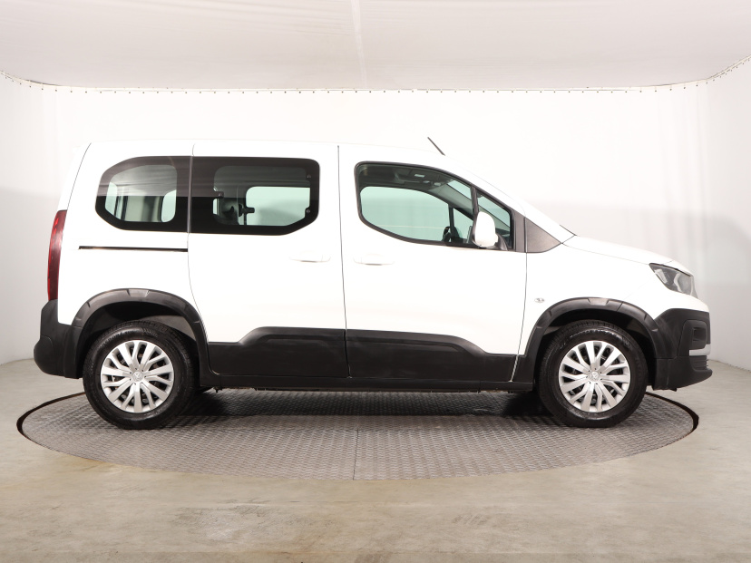 Peugeot Rifter, 2021