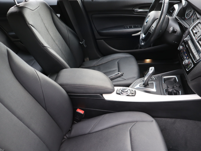 BMW 1, 2015