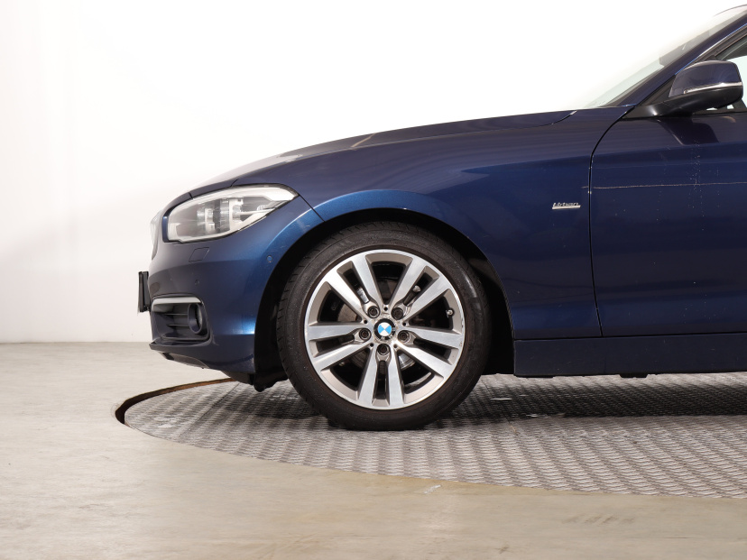 BMW 1, 2015