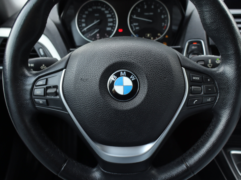 BMW 1, 2015