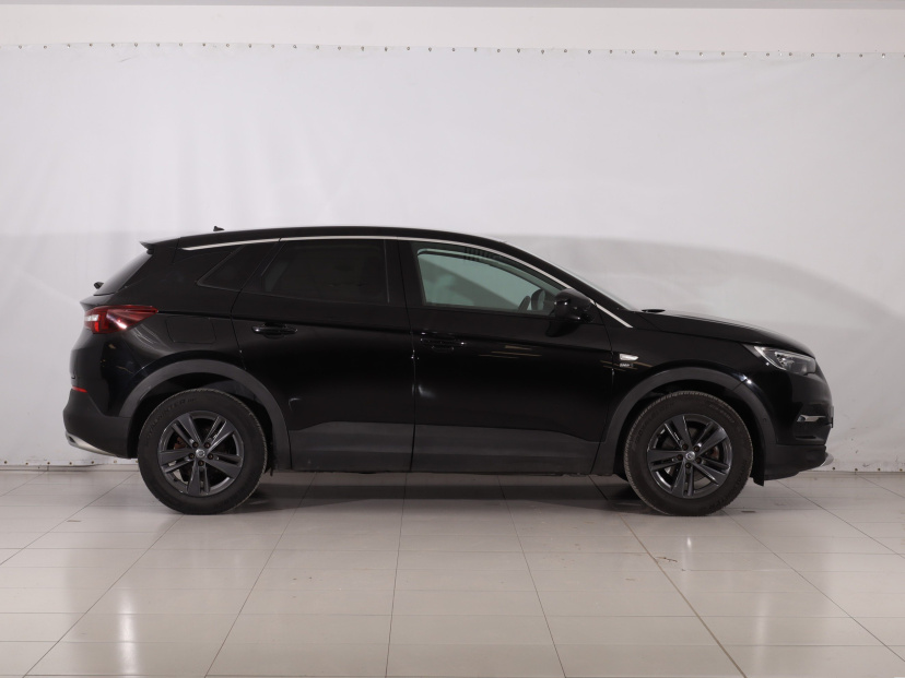 Opel Grandland, 2021