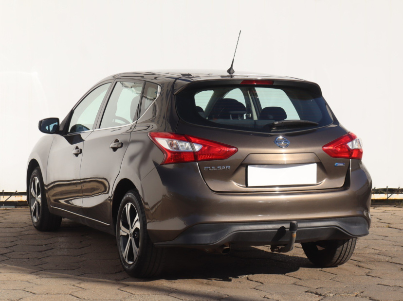 Nissan Pulsar, 2015