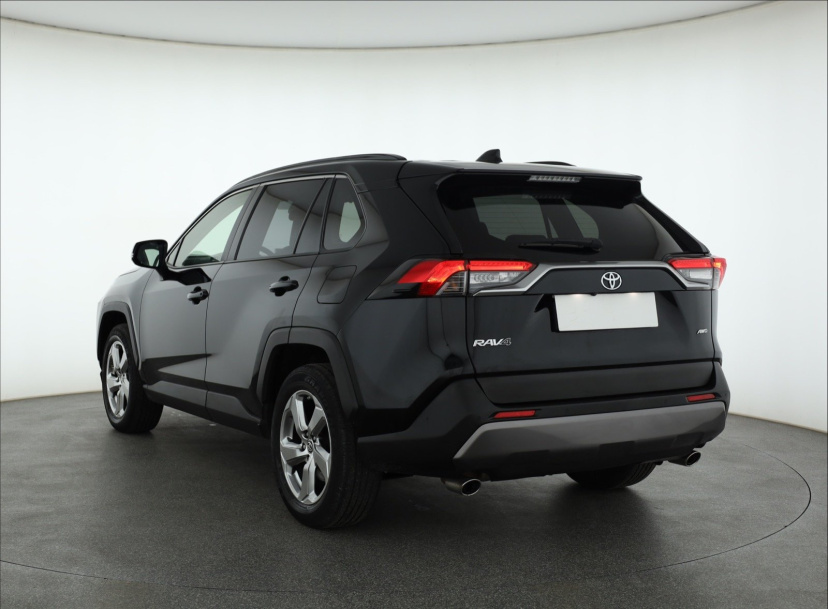 Toyota RAV 4, 2021