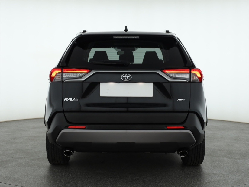 Toyota RAV 4, 2021