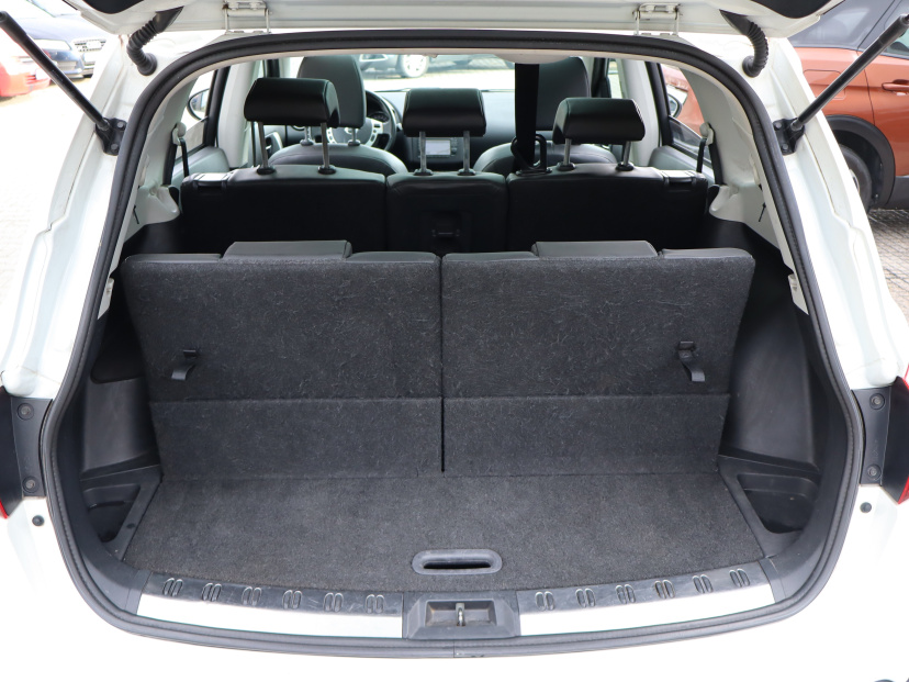 Nissan Qashqai+2, 2013