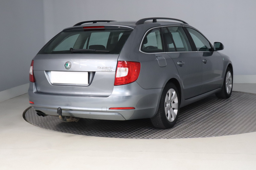 Škoda Superb, 2013