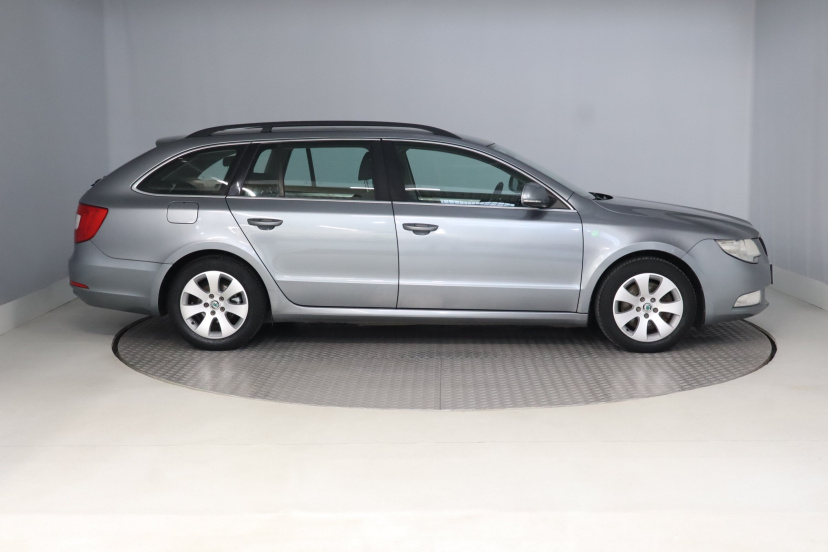 Škoda Superb, 2013