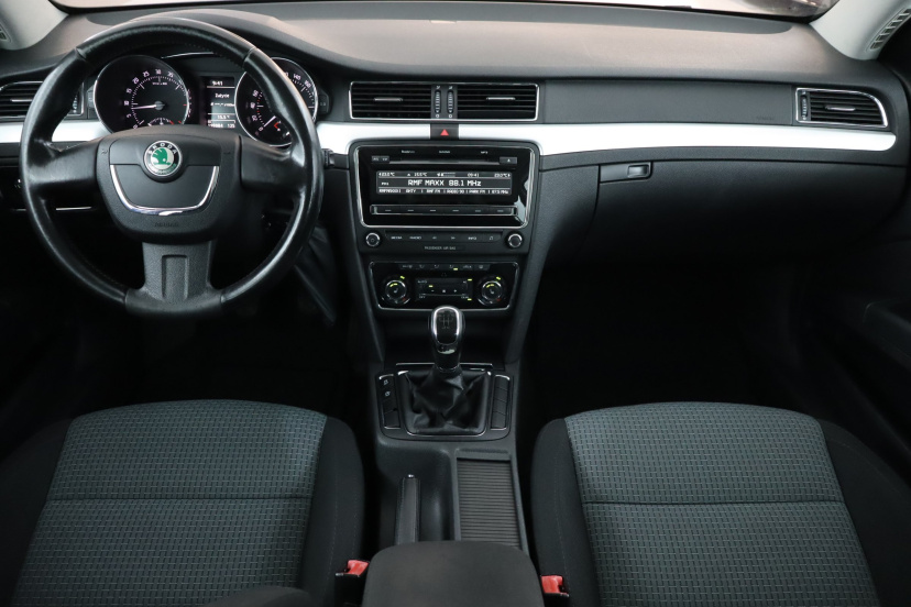 Škoda Superb, 2013