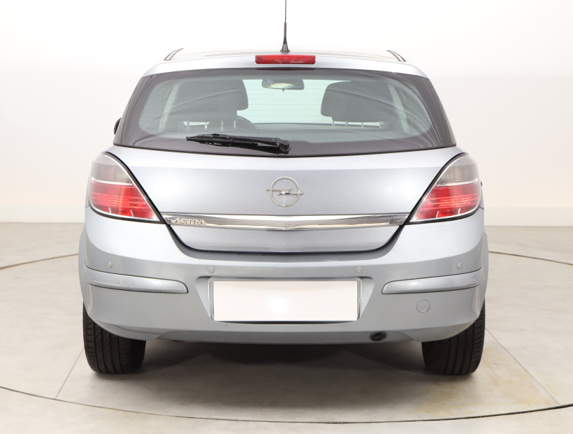 Opel Astra, 2010