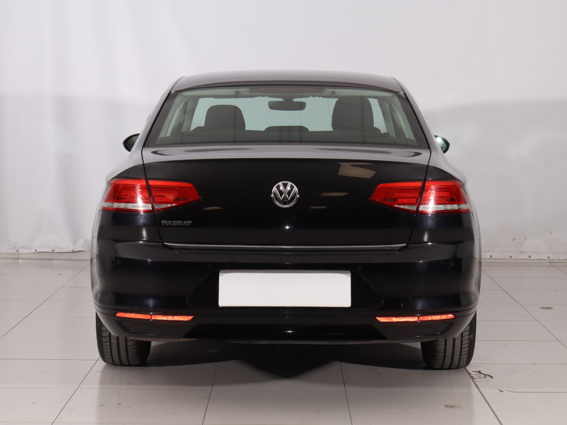 Volkswagen Passat, 2018