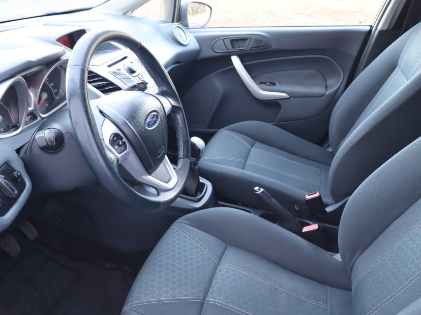 Ford Fiesta, 2010