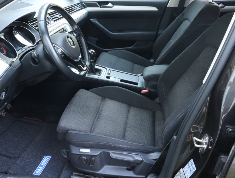 Volkswagen Passat, 2015