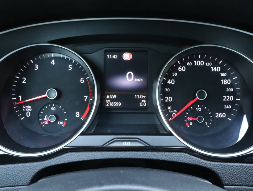 Volkswagen Passat, 2015