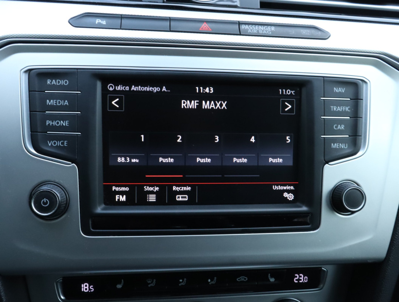 Volkswagen Passat, 2015