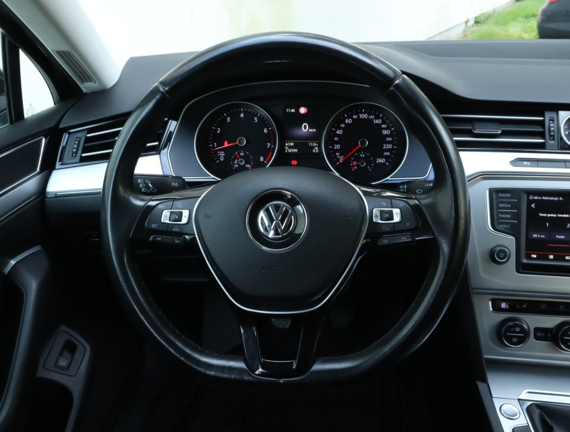 Volkswagen Passat, 2015