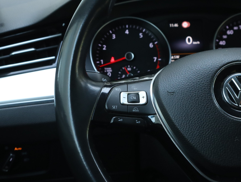 Volkswagen Passat, 2015