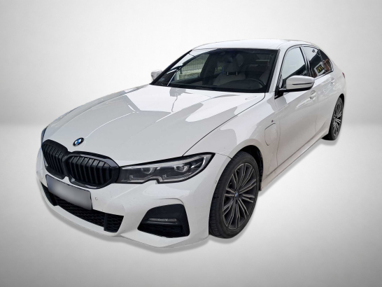 BMW 330 e