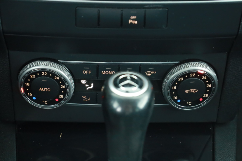 Mercedes-Benz GLK, 2010