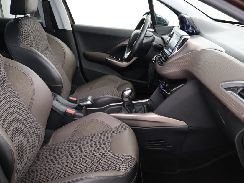 Peugeot 2008, 2014