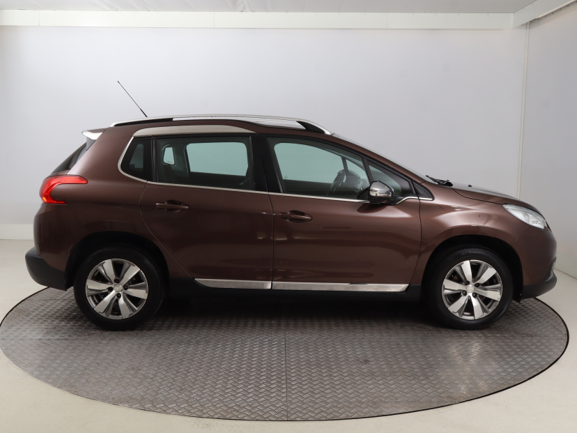 Peugeot 2008, 2014