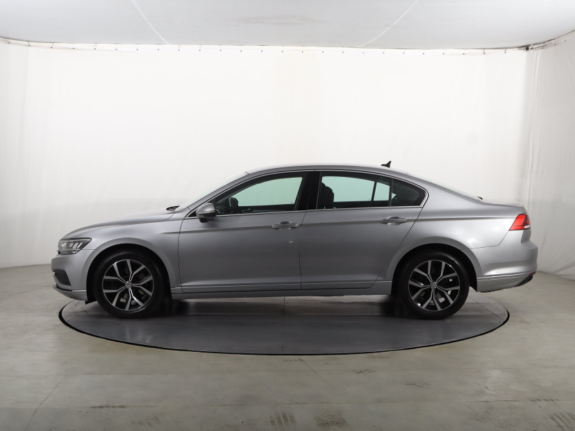 Volkswagen Passat, 2020