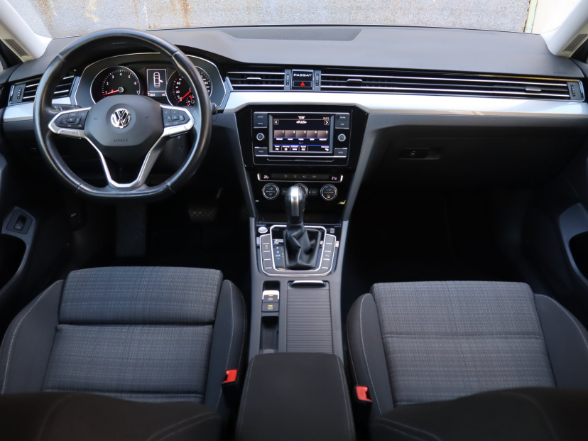 Volkswagen Passat, 2020
