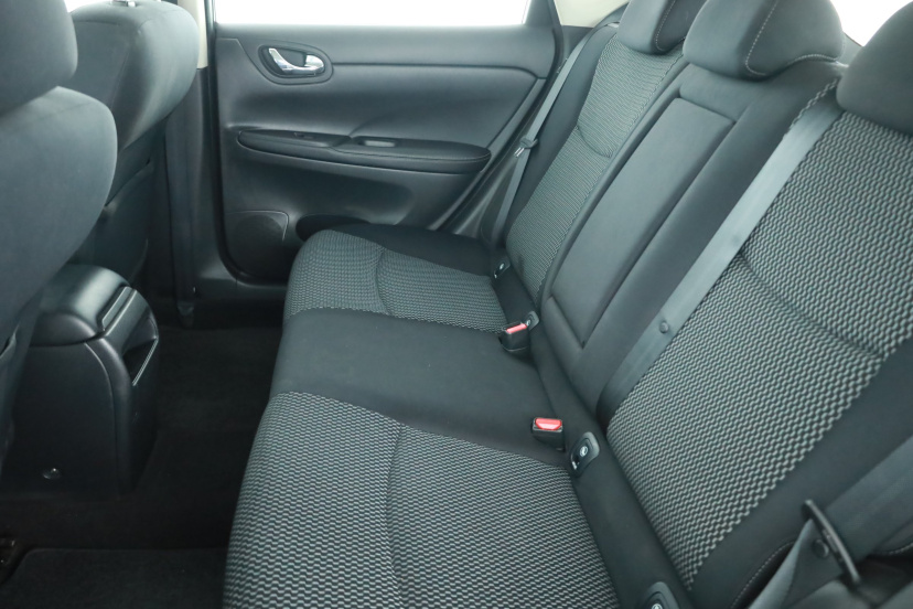 Nissan Pulsar, 2015