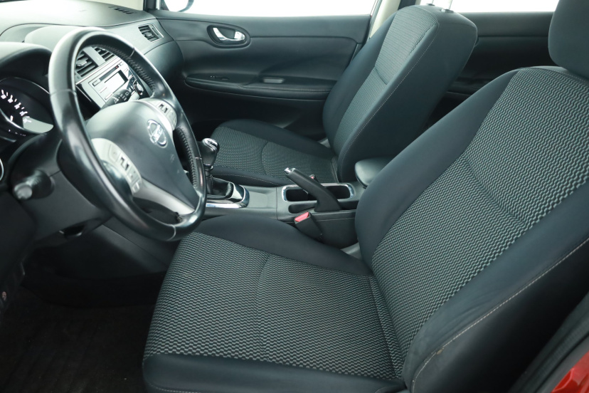 Nissan Pulsar, 2015
