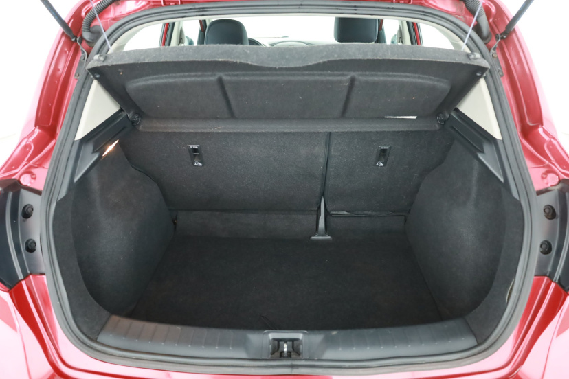 Nissan Pulsar, 2015