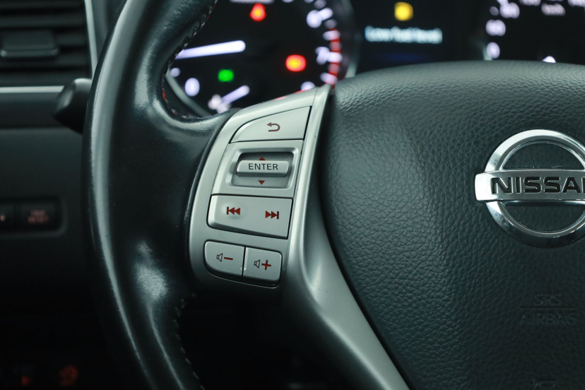 Nissan Pulsar, 2015