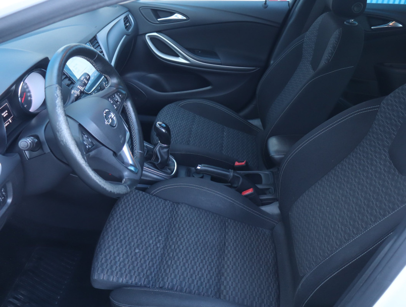 Opel Astra, 2018