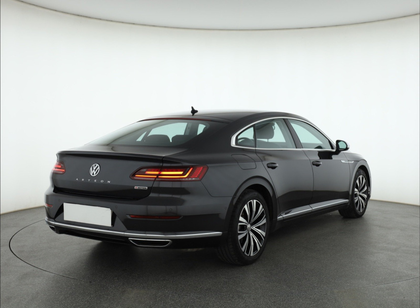 Volkswagen Arteon, 2018