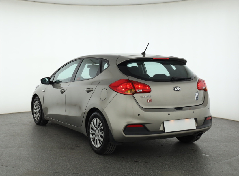 Kia Ceed, 2013