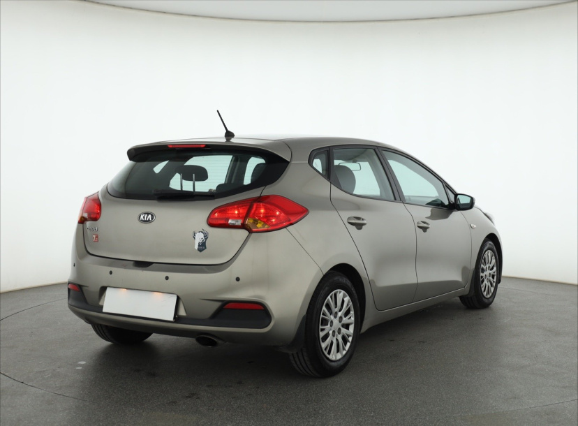Kia Ceed, 2013
