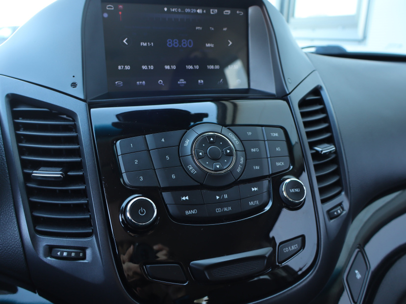Chevrolet Orlando, 2011