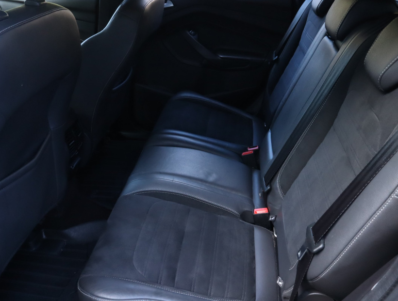 Ford Kuga, 2017