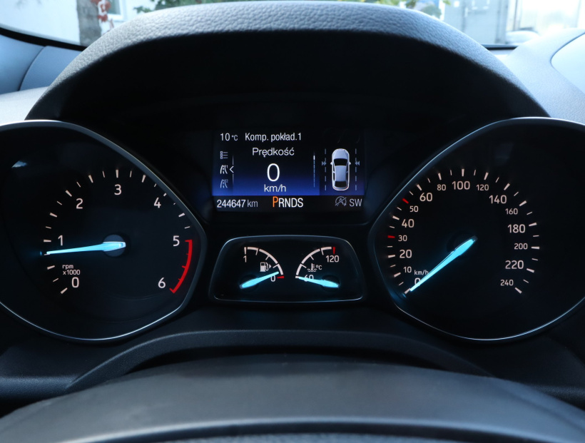 Ford Kuga, 2017
