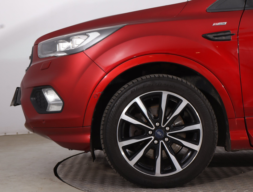 Ford Kuga, 2017