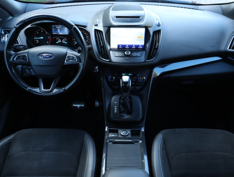 Ford Kuga, 2017
