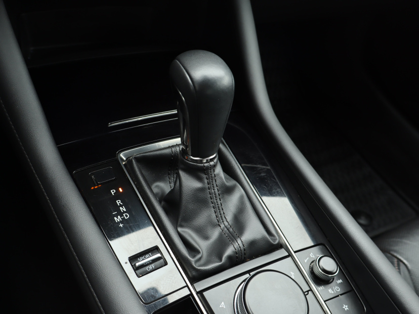 Mazda 3, 2021