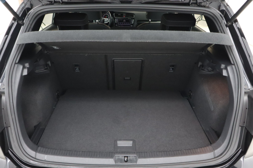 Volkswagen Golf, 2014