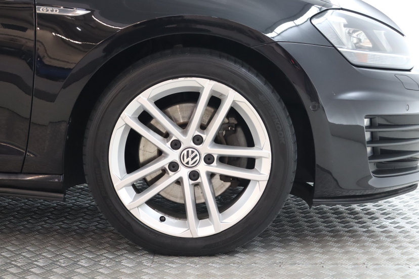 Volkswagen Golf, 2014