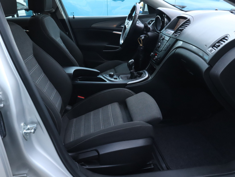Opel Insignia, 2010