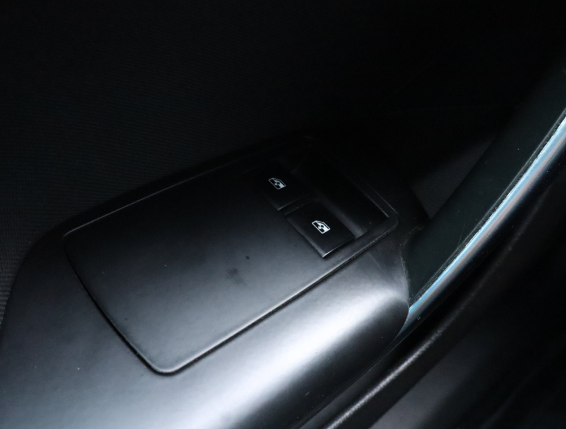 Opel Insignia, 2010