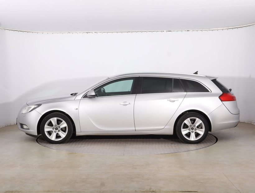 Opel Insignia, 2010
