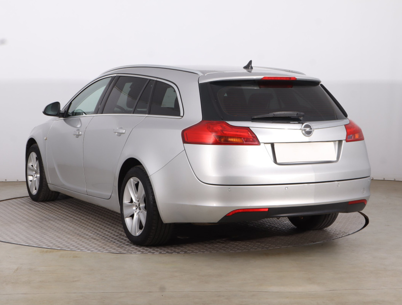 Opel Insignia, 2010