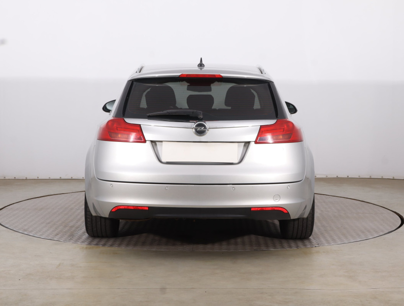 Opel Insignia, 2010